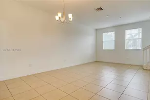 954 SW 147th Ave, Pembroke Pines, FL 33027 - Photo 7