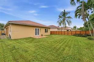 1420 SE 23rd Dr, Homestead, FL 33035 - Photo 3