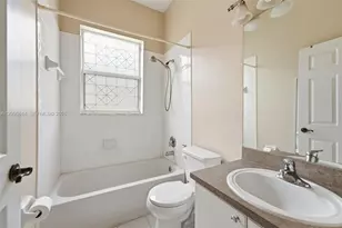 1420 SE 23rd Dr, Homestead, FL 33035 - Photo 11