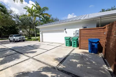 7985 SW 99th St, Miami, FL 33156 - Photo 7