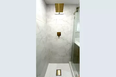 2750 NE 183rd St #505, Aventura, FL 33160 - Photo 17