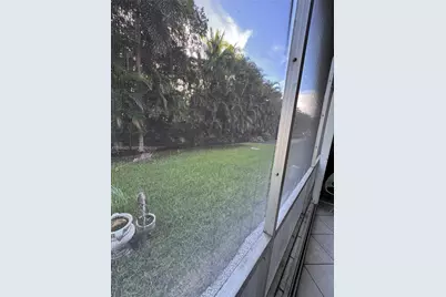1000 NE 14th Ave #101, Hallandale Beach, FL 33009 - Photo 25