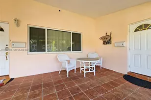 3221 NE 7th Pl, Pompano Beach, FL 33062 - Photo 5