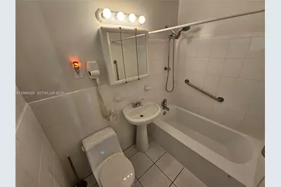 3221 NE 7th Pl #B, Pompano Beach, FL 33062 - Photo 15