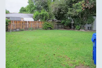 926 SW 10th Ave #Apt., Miami, FL 33130 - Photo 9