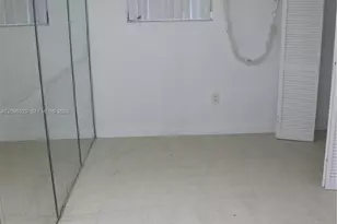 926 SW 10th Ave, Miami, FL 33130 - Photo 7