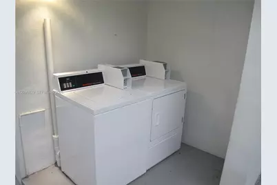 926 SW 10th Ave #Apt., Miami, FL 33130 - Photo 11