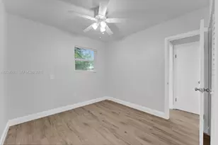 557 NE 63rd St, Miami, FL 33138 - Photo 5