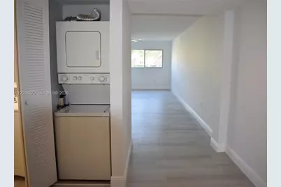 12550 SW 15th St #111E, Pembroke Pines, FL 33027 - Photo 5