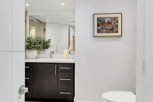 7135 Collins Ave, Miami Beach, FL 33141 - Photo 17