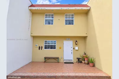 1785 W 72nd St, Hialeah, FL 33014 - Photo 1
