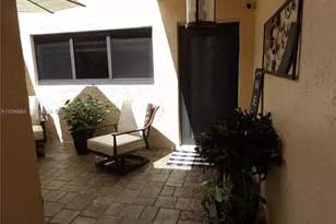 19406 E Lake Dr, Hialeah, FL 33015 - Photo 5