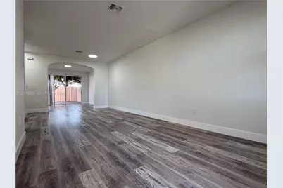 16528 SW 85th Ln, Miami, FL 33193 - Photo 3