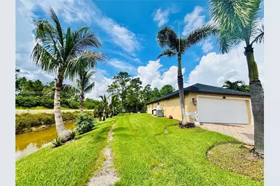 1201 Edison Ave, Lehigh Acres, FL 33972 - Photo 9