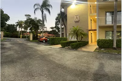 9301 SW 92nd Ave #A409, Miami, FL 33176 - Photo 1