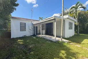 6871 SW 37th St, Miami, FL 33155 - Photo 13