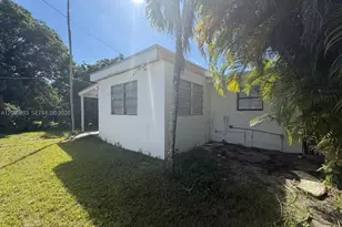 6871 SW 37th St, Miami, FL 33155 - Photo 11