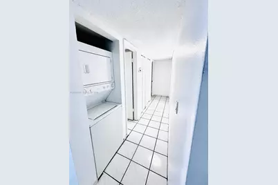 1750 W 46th St #535, Hialeah, FL 33012 - Photo 9