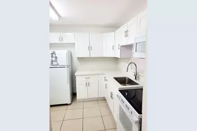 5199 NW 7th St #101, Miami, FL 33126 - Photo 3