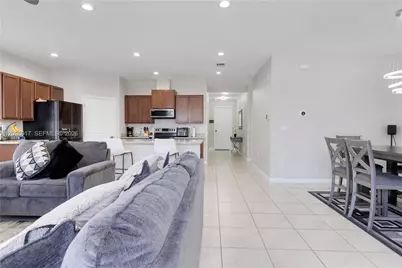 27526 SW 133rd Pl, Homestead, FL 33032 - Photo 17