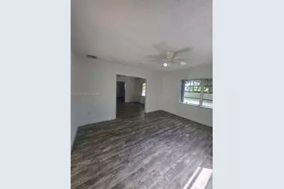 5869 SW 34th St, Miami, FL 33155 - Photo 9