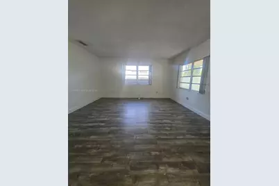 5869 SW 34th St, Miami, FL 33155 - Photo 7