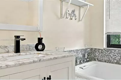1073 Allamanda Way, Weston, FL 33327 - Photo 35