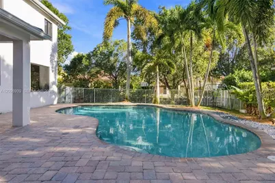 1073 Allamanda Way, Weston, FL 33327 - Photo 47