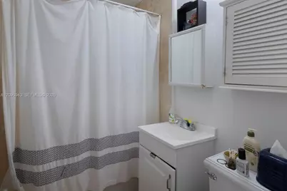 2710 SW 28th Ct, Miami, FL 33133 - Photo 15