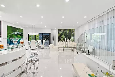 9995 NW 131st St, Hialeah Gardens, FL 33018 - Photo 5