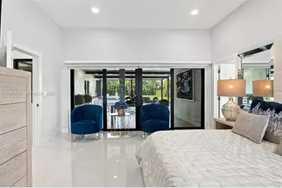 9995 NW 131st St, Hialeah Gardens, FL 33018 - Photo 19