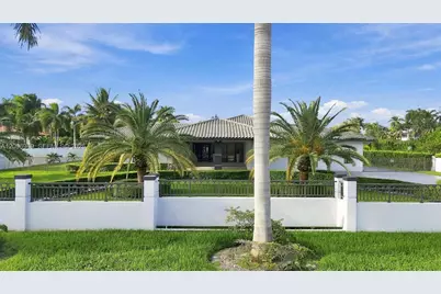 9995 NW 131st St, Hialeah Gardens, FL 33018 - Photo 45