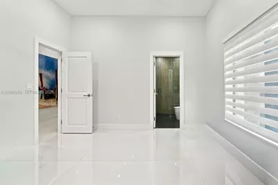 9995 NW 131st St, Hialeah Gardens, FL 33018 - Photo 33