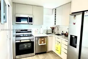 8900 Washington Blvd, Pembroke Pines, FL 33025 - Photo 1