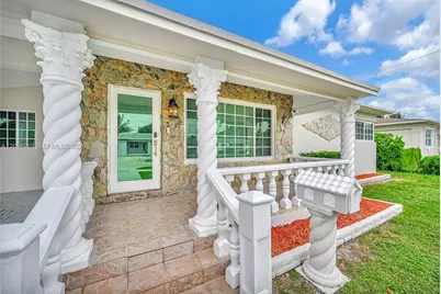 1135 NW 109th St, Miami, FL 33168 - Photo 7