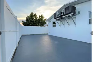 510 NE 4th Ave, Hallandale Beach, FL 33009 - Photo 33