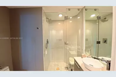 650 NE 32nd St #3707, Miami, FL 33137 - Photo 7