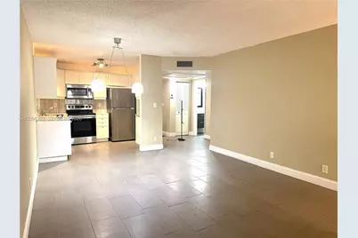 257 S Cypress Rd #416, Pompano Beach, FL 33060 - Photo 3