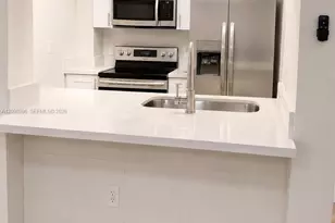 102 SW 6th Ave, Miami, FL 33130 - Photo 3