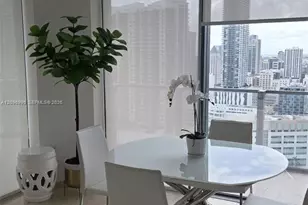 68 SE 6th St, Miami, FL 33131 - Photo 17