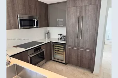 68 SE 6th St #2412, Miami, FL 33131 - Photo 7