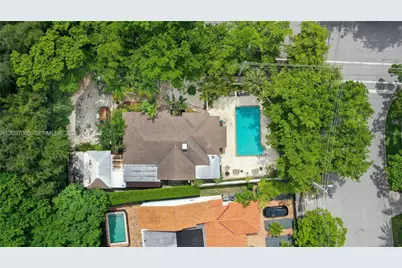 2920 SW 1st Ave, Miami, FL 33129 - Photo 3
