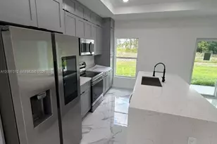 765 Puccini Ave S, Other City - In The State Of Florida, FL 33974 - Photo 5