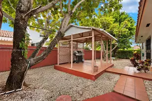 10980 SW 38th St, Miami, FL 33165 - Photo 31