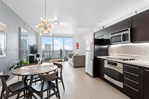 90 SW 3rd St, Miami, FL 33130 - Photo 5
