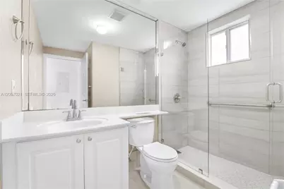 7080 NW 174th Ter #102, Hialeah, FL 33015 - Photo 23