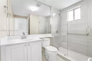 7080 NW 174th Terrace, Hialeah, FL 33015 - Photo 23