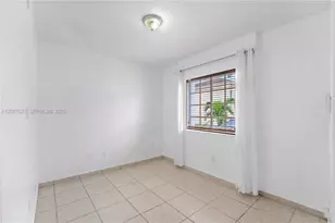 7080 NW 174th Terrace, Hialeah, FL 33015 - Photo 7