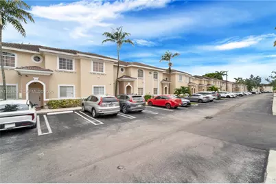 7080 NW 174th Ter #102, Hialeah, FL 33015 - Photo 3