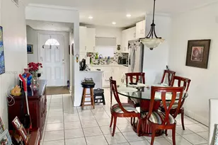 2900 W Sunrise Lakes Dr, Sunrise, FL 33322 - Photo 9